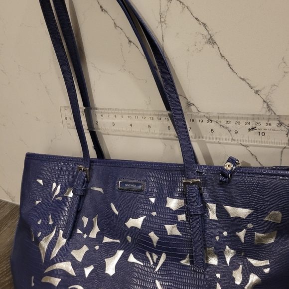 Nine West - Picture 3 of 5